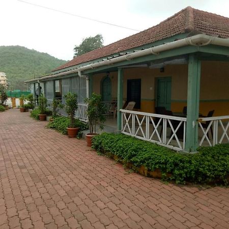 Golden Swan Beach Resort Murud  Luaran gambar
