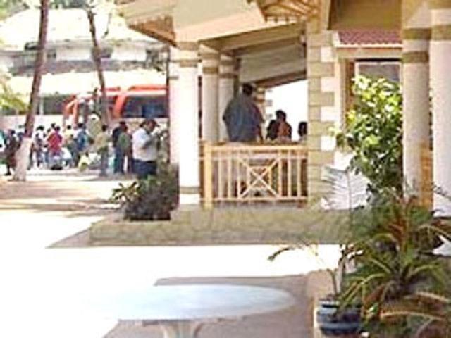 Golden Swan Beach Resort Murud  Luaran gambar
