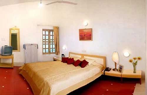 Golden Swan Beach Resort Murud  Luaran gambar